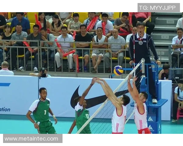 武汉排球队在钻石联赛中的灵活性展现与战术调整分析 武汉排球队在钻石联赛中的灵活性展现与战术调整分析